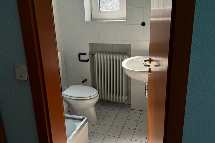 Room 5 of 20