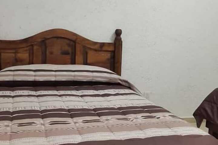 Room 3 of 38