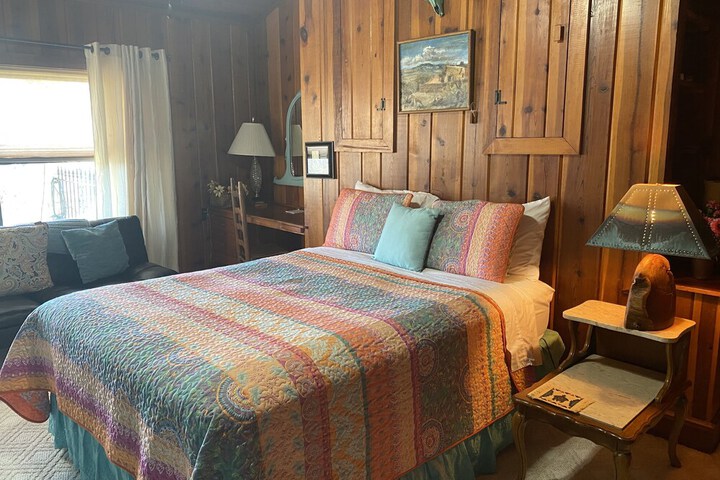 Room 25 of 51