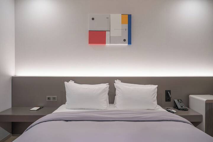 Room 45 of 94