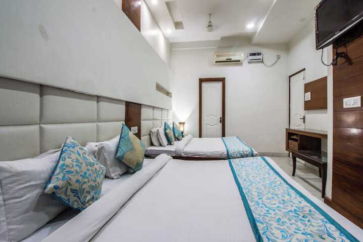 Room 26 of 35
