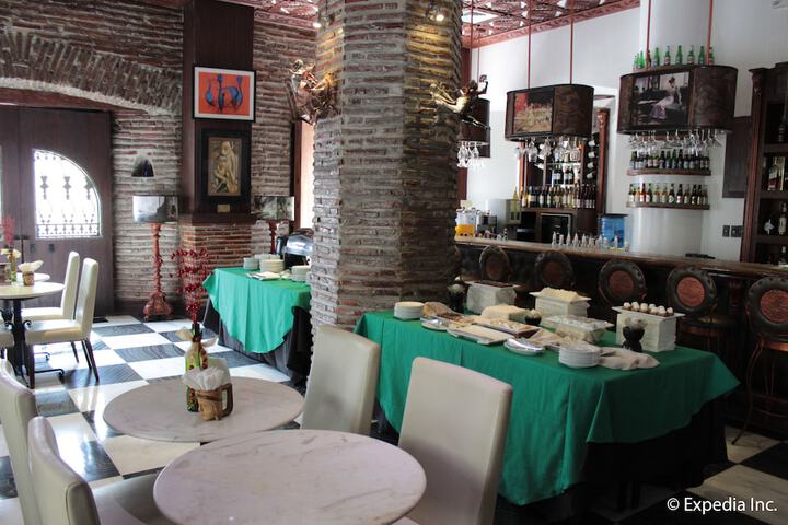 Dining 96 of 131