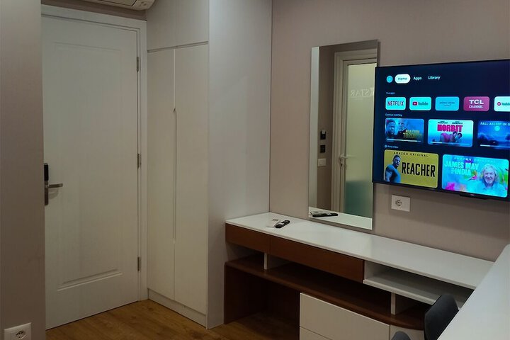 Room 5 of 30