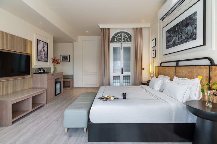 Room 9 of 60