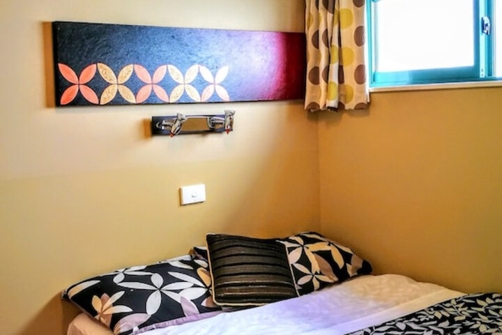 Room 25 of 74