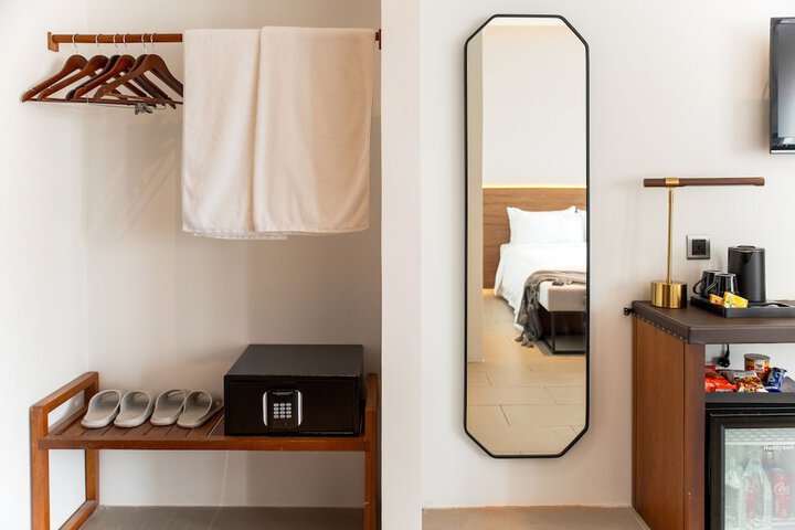 Room 43 of 96
