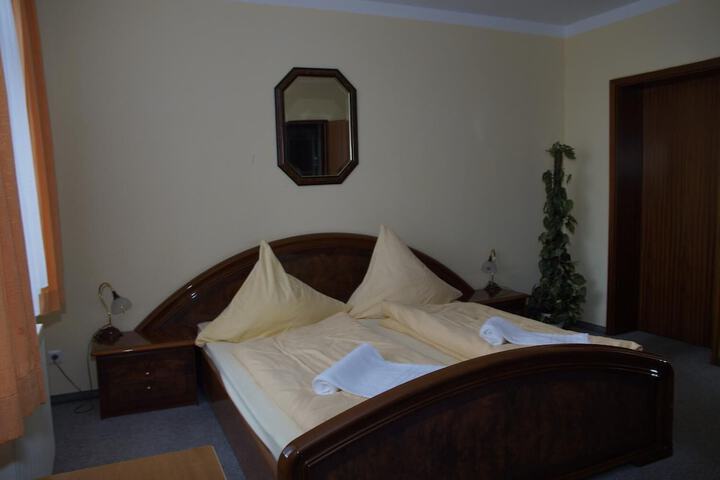 Room 6 of 39