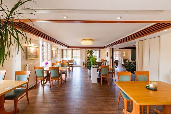 Dining Photos