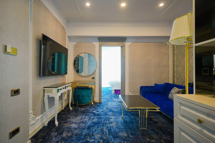 Room 7 of 64