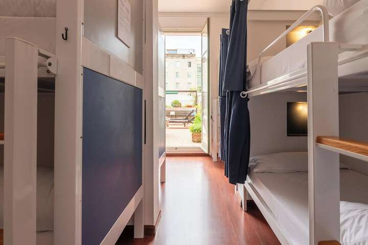 Room 11 of 31
