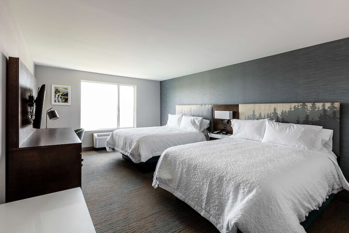 Room 11 of 42