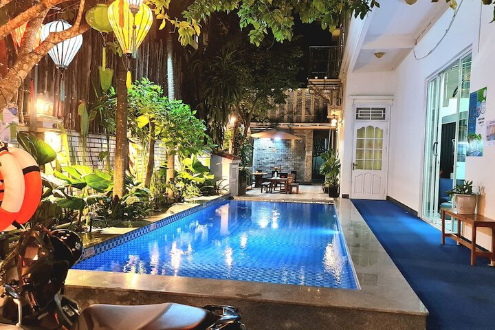 Pool 42 of 58