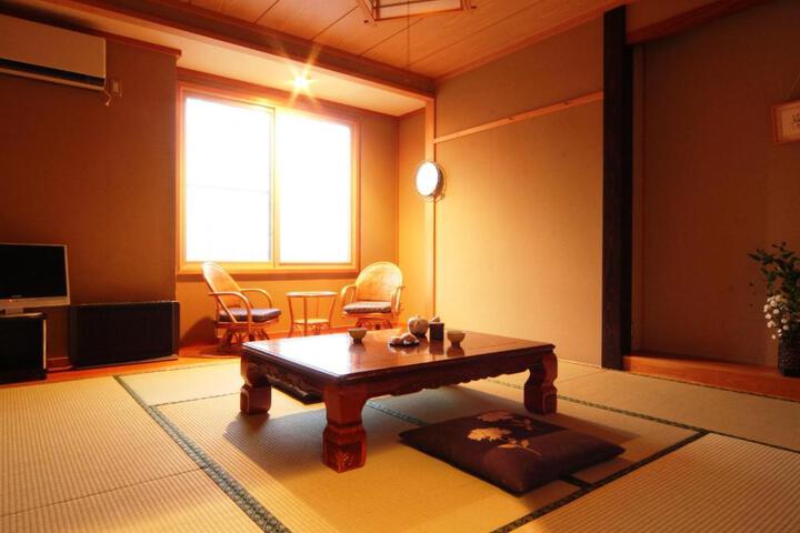 Photo 8
