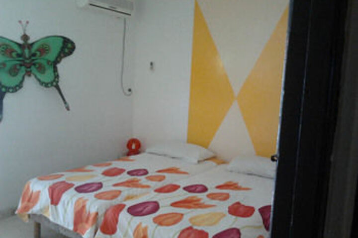 Room 10 of 22
