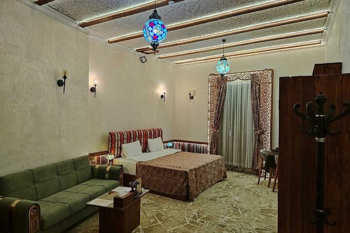 Room 28 of 140