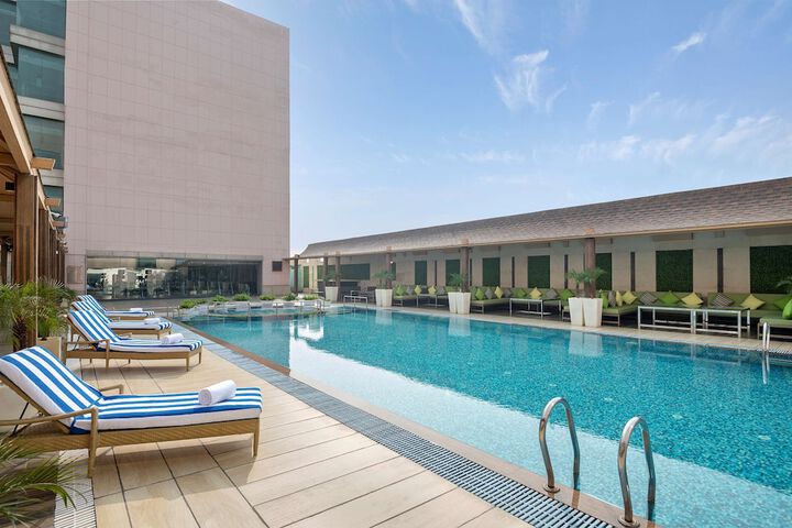 Pool Hotel