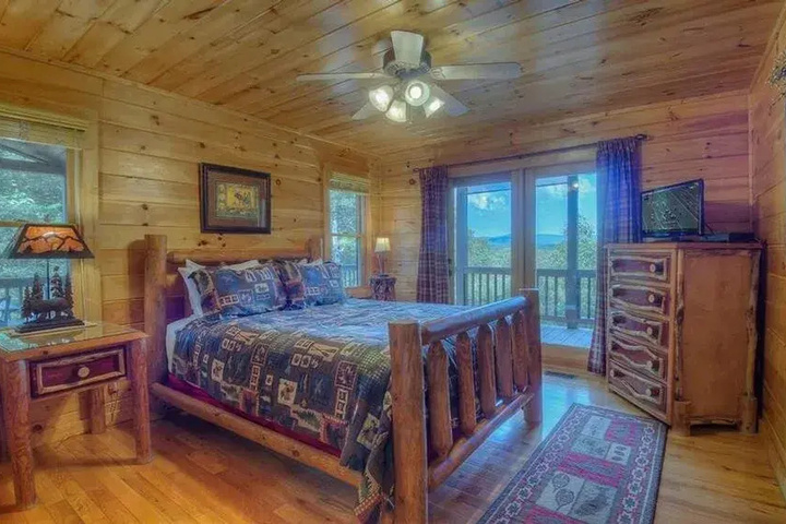 Room 2 of 14