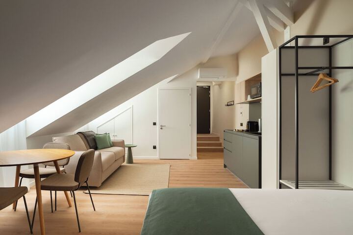 Room 20 of 53