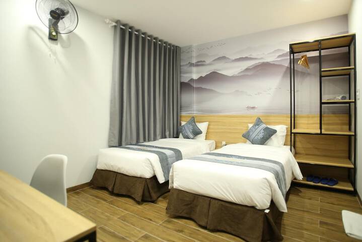 Room 26 of 49
