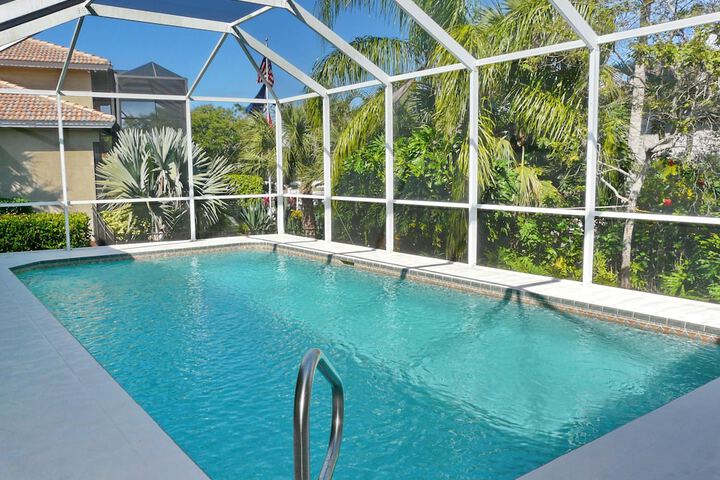 Pool 32 of 85