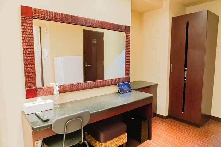Room 164 of 257