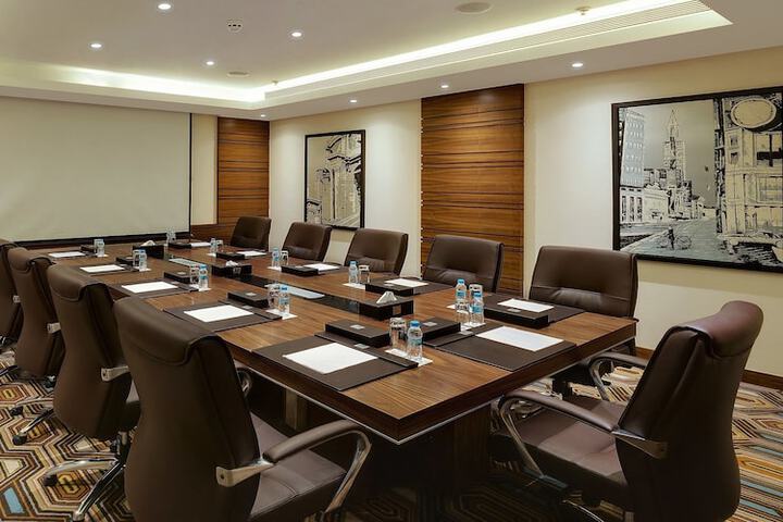 Meeting facility