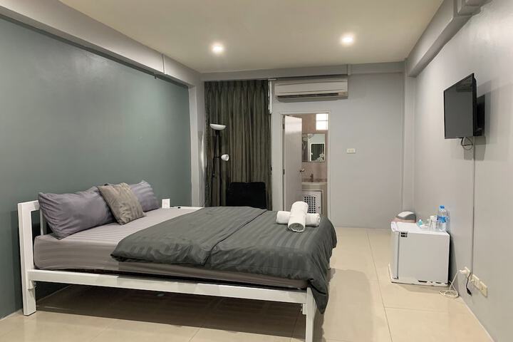 Room 18 of 49