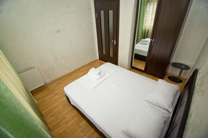 Room 48 of 93