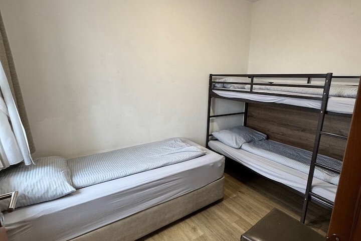 Room 51 of 91