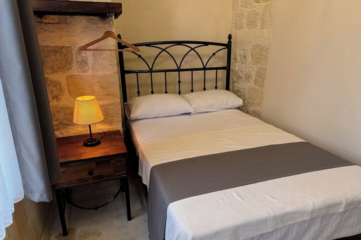 Room 43 of 95