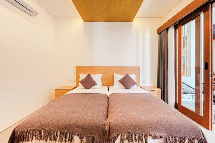 Room 15 of 39