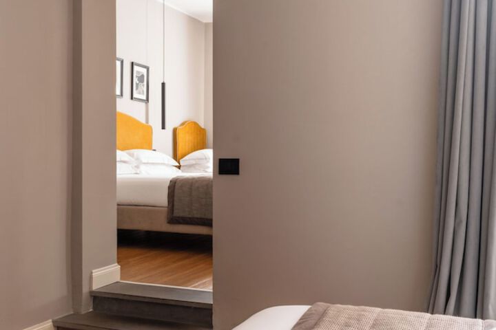 Room 41 of 76