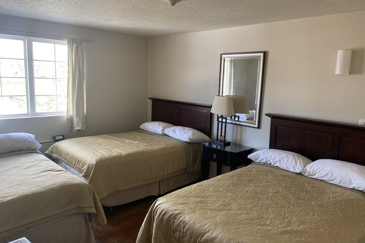 Room 5 of 17