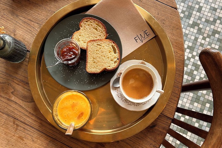 Breakfast/Coffee Service 33 of 35
