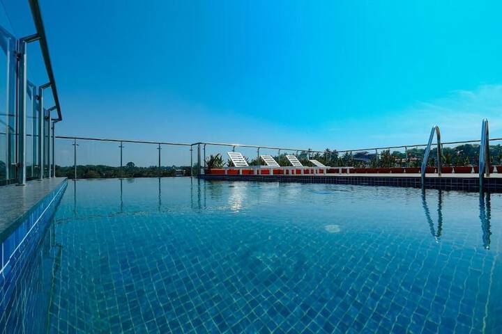 Pool 39 of 61