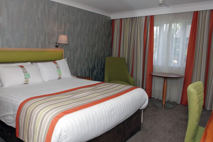 Room 27 of 130