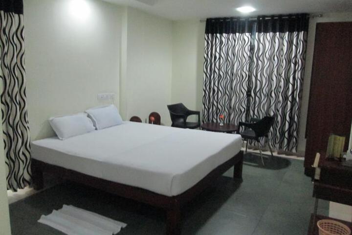 THE CRYSTAL RESIDENCY