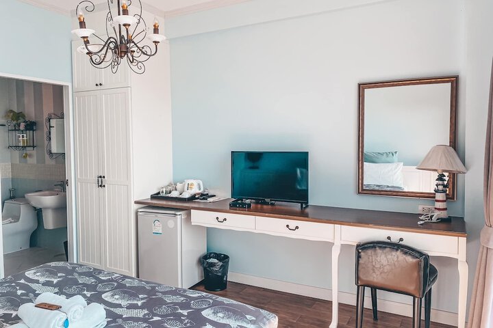 Room 13 of 62