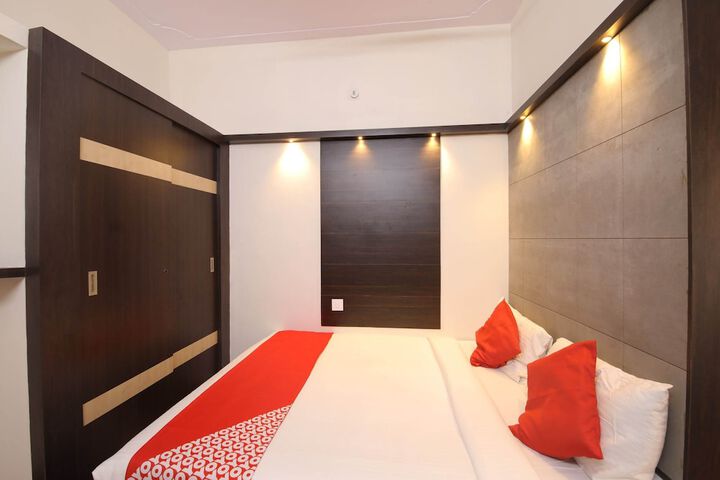 Room 10 of 23