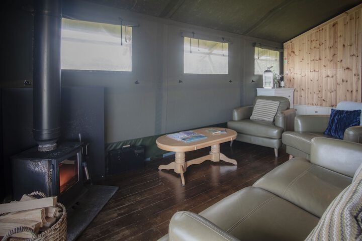 Room 3 of 25
