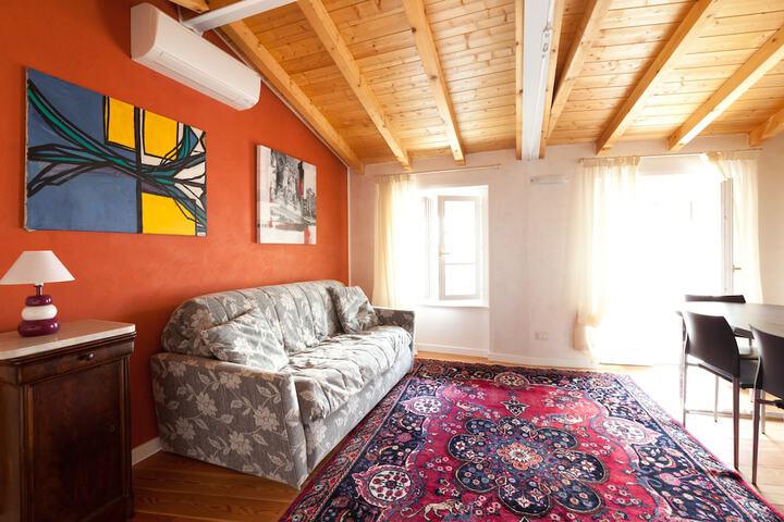Room 29 of 64