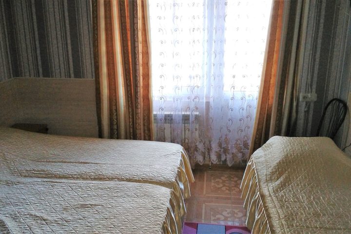 Room 16 of 26