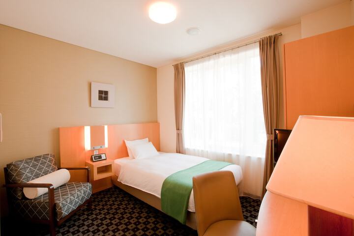 Room 10 of 39