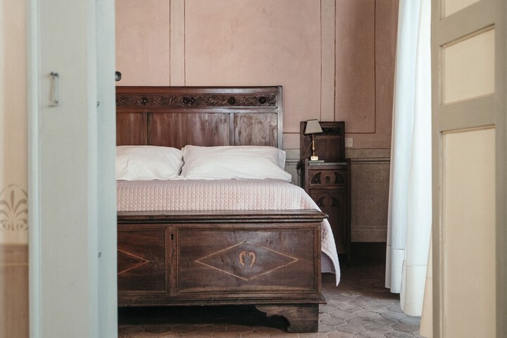 Room 3 of 38
