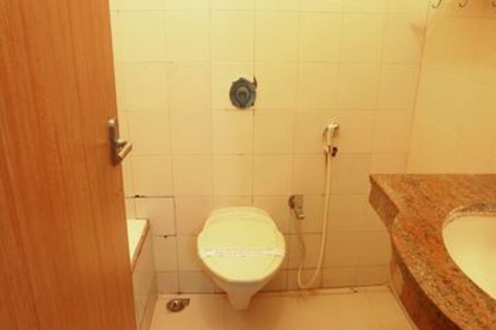 Room 3 of 26