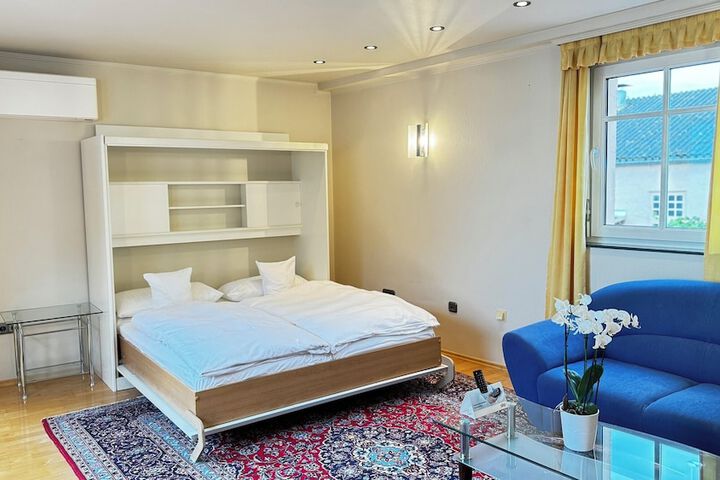 Room 19 of 113