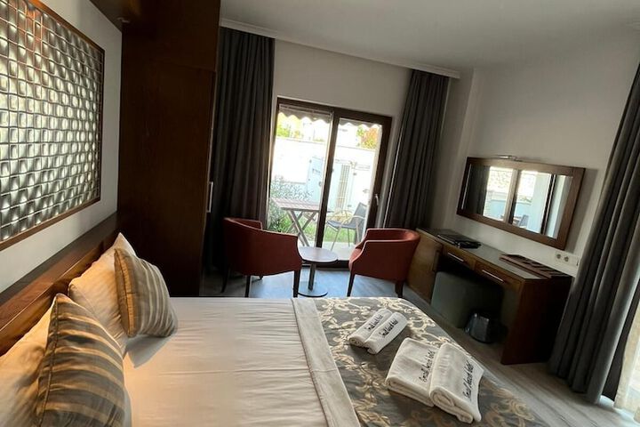 Room 15 of 40