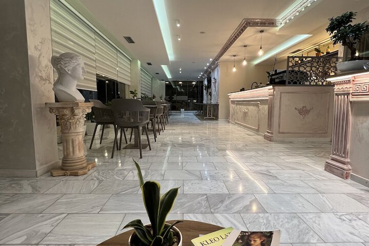 Ballroom/Hall 56 of 61
