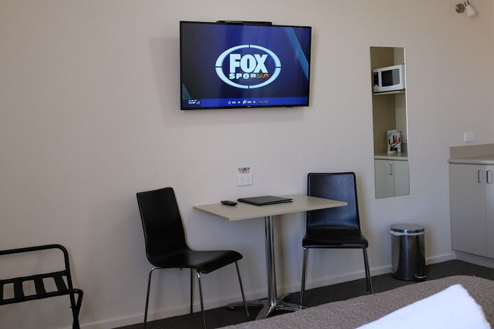 Room 42 of 144