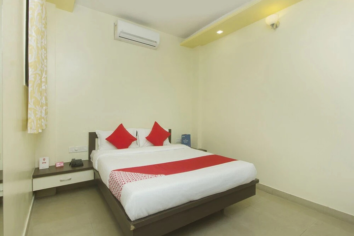 Room 2 of 11